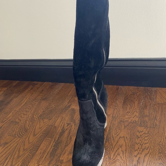 Michael Kors Suede boots with Faux snake skin platform heels - Picture 3 of 5